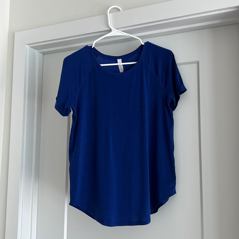 lululemon athletica Blue Short Sleeve Tee